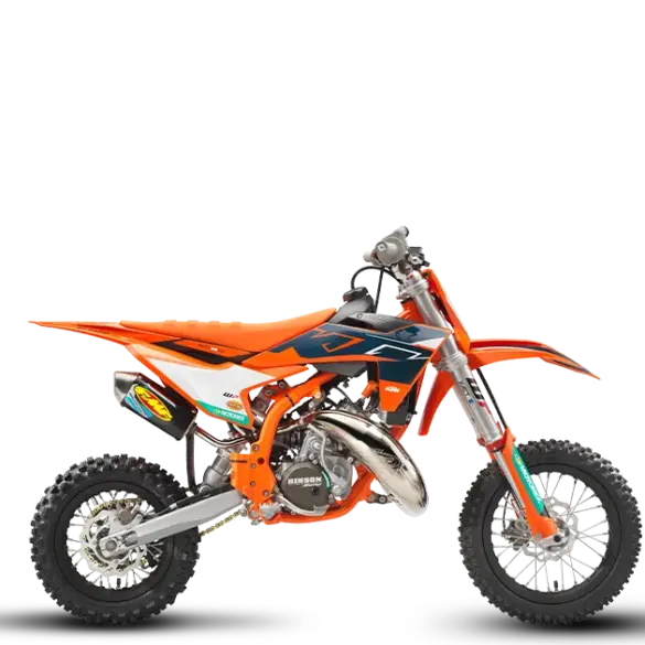 Seitenansicht der KTM 50 SX FACTORY EDITION 2026, ein orangenes Kinder-Motocross-Motorrad mit FMF-Auspuff und Factory Racing-Design.