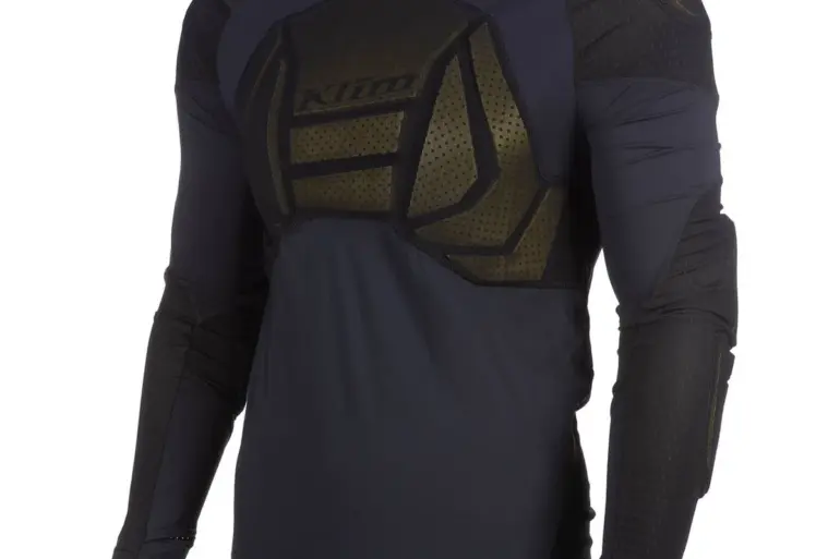 Motorrad-Protektorenshirt KLIM Tactical LS in Schwarz mit integrierten Protektoren an Brust, Schultern und Ellbogen