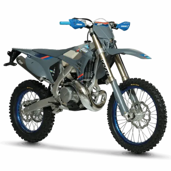 TM EN 250 ES Fi 2T Enduro-Motorrad in Grau und Blau auf dunklem Hintergrund