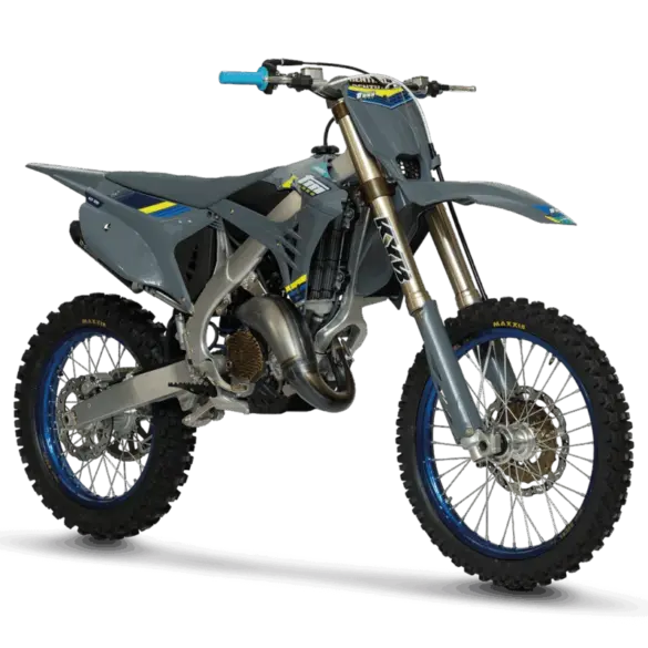 TM MX 125 ES 2T Corse 2026 Motocross-Motorrad in seitlicher Ansicht, Aufnahme in Studioqualität.