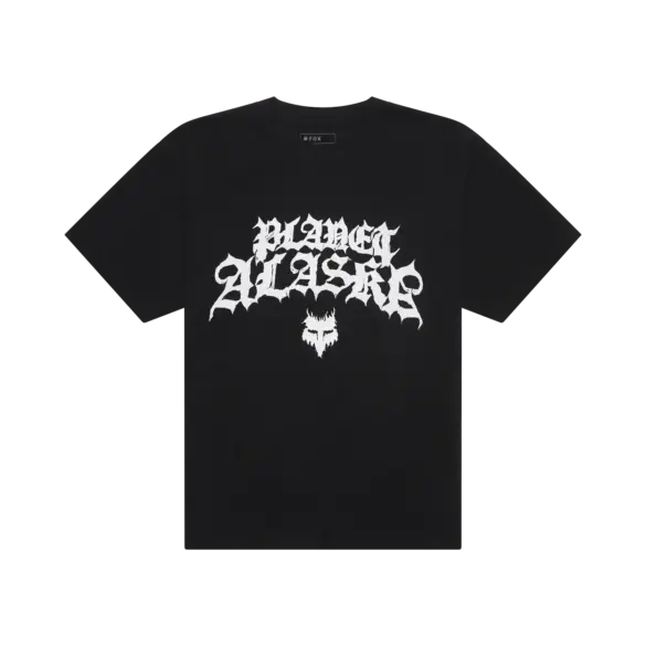 Schwarzes T‑Shirt mit weißem Planet Alaska Schriftzug und Grafik von Fox Racing, inspiriert von Brage Vestavik.