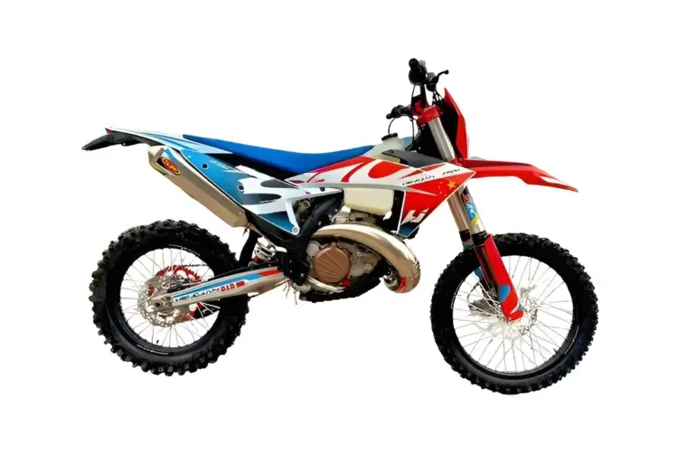 Hengjian S7-Z300 Enduro-Motorrad in Seitenansicht, rote und blaue Verkleidung, Geländeausstattung