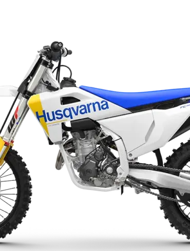 Husqvarna FC 350 2027 Motocross-Motorrad in Seitenansicht, weiß-blaues Design, gelbe Gabel, Offroad-Bereifung.