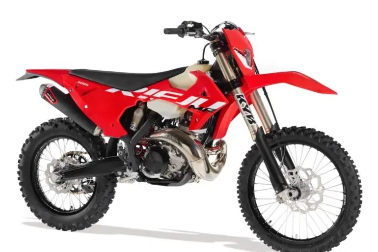 Rieju MR Racing 300 i 2026 Enduro-Motorrad in Seitenansicht