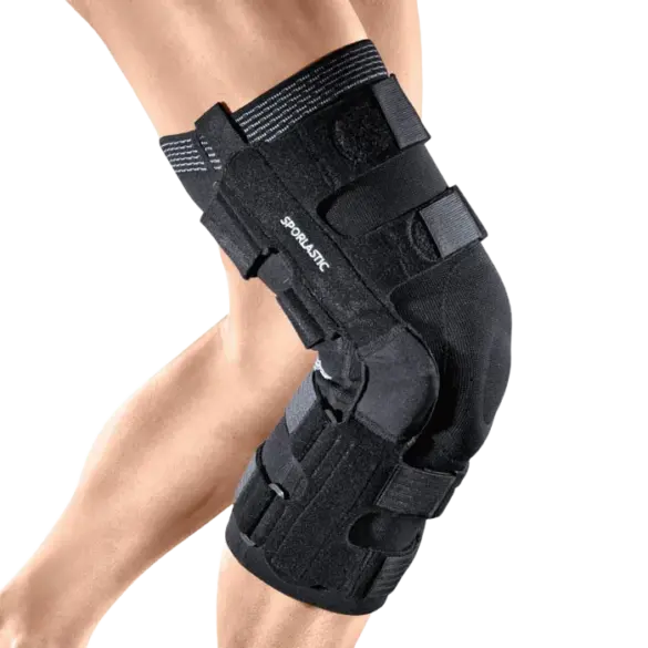 Knie mit angelegter schwarzer Orthese, seitliche Schienen, mehrere Gurte zur Stabilisierung