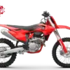 GASGAS MC 250F 2027 Motocross-Motorrad, seitliche Ansicht, rote Verkleidung, schwarze Details.