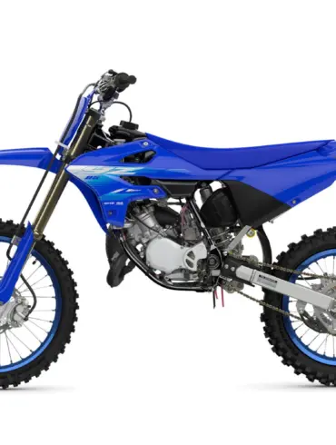 Yamaha YZ85 2027 in Icon Blue von der Seite