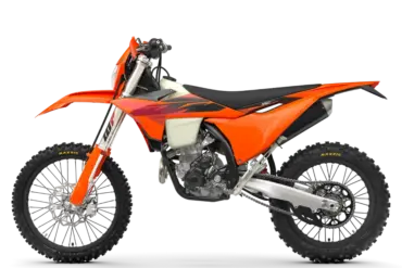 KTM 350 EXC-F Modell 2027 in Seitenansicht, orange lackiert, mit Enduro-Bereifung und moderner Fahrwerksgeometrie.