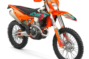 Seitenansicht einer KTM 350 EXC-F 6DAYS Enduro mit markanter 6DAYS-Grafik und orangem Rahmen