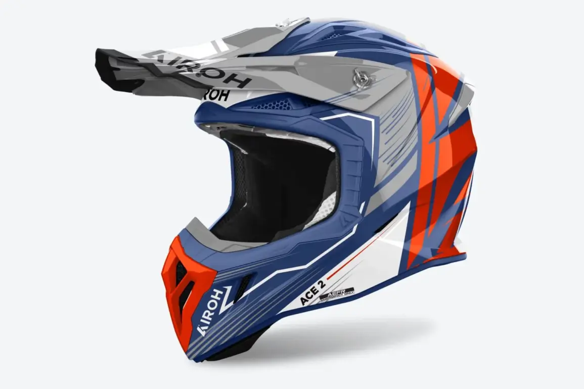 Airoh Aviator ACE 2 Engine Helm mit markantem Belüftungs- und Designschema seitlich dargestellt.