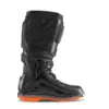 GAERNE Fastback Endurance Supermotard Motorradstiefel in Schwarz mit oranger Sohle, seitliche Ansicht.