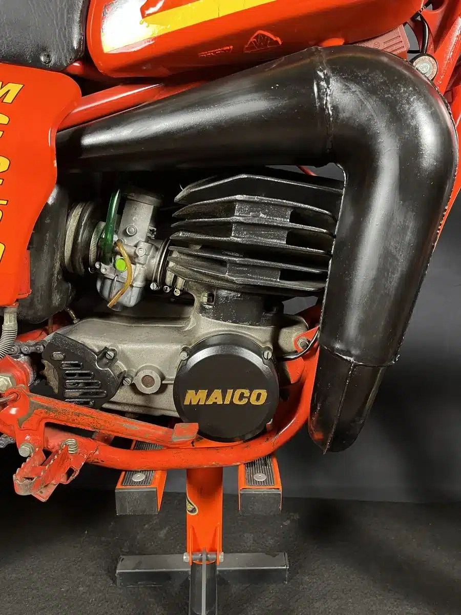 Maico MC 250 Motorblock mit Auspuff und Rahmen, Baujahr 1980, Seitenansicht