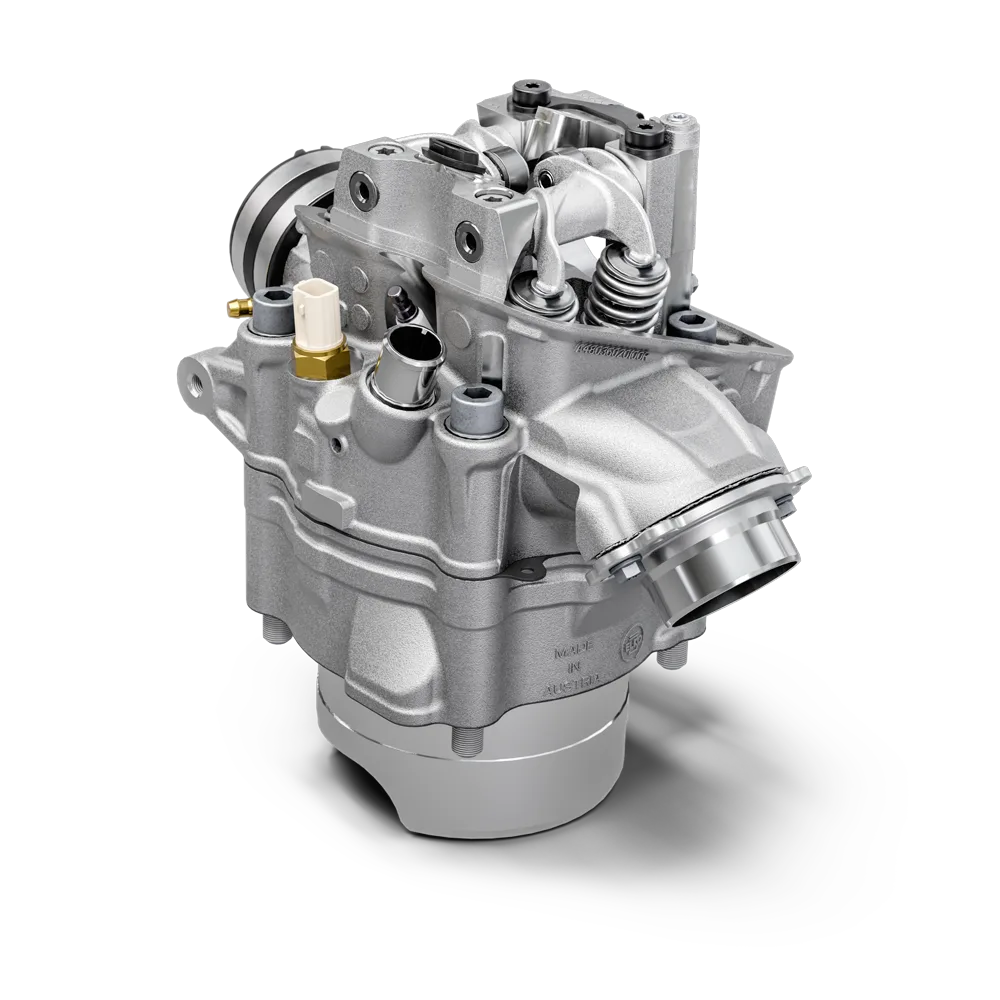 Detailaufnahme des Einzylinder-Viertaktmotors der Husqvarna FE 501 Heritage mit sichtbaren Komponenten