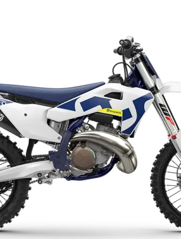 Husqvarna TC 250 2026 Motocross-Motorrad in Seitenansicht, weiß-blaues Design, moderne Fahrwerks- und Motortechnik.
