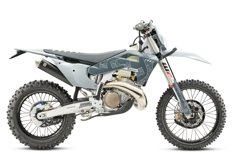 Husqvarna TE 300 Pro 2026 Enduro-Motorrad in grauer Ausführung, seitlich fotografiert.