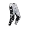 Weiße 180 DNGR-Motocross-Hose mit schwarzen Akzenten und Lederverstärkungen im Kniebereich