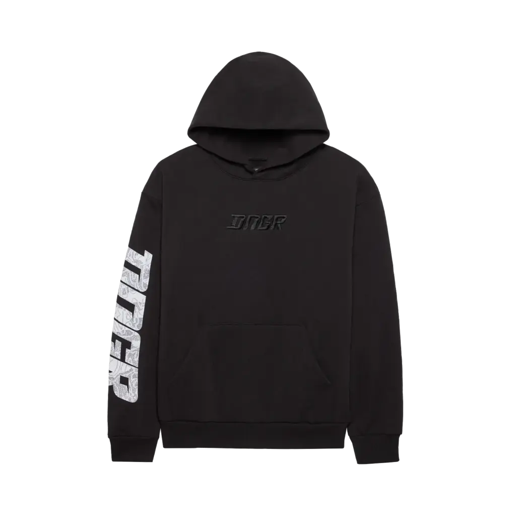 Schwarzer DNGR Oversized Hoodie mit gesticktem Logo auf der Brust und weißem Siebdruck am linken Ärmel