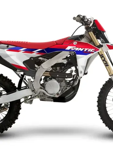 Fantic XEF 310 Enduro-Motorrad Modelljahr 2026 in seitlicher Ansicht auf weißem Hintergrund