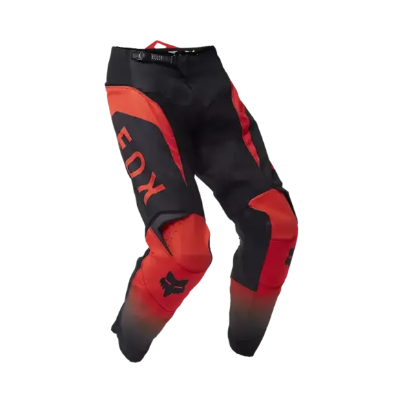 FOX 180 Lean Crosshose in fluoreszierendem Rot mit schwarzen Akzenten, speziell für den Offroad-Einsatz entwickelt.