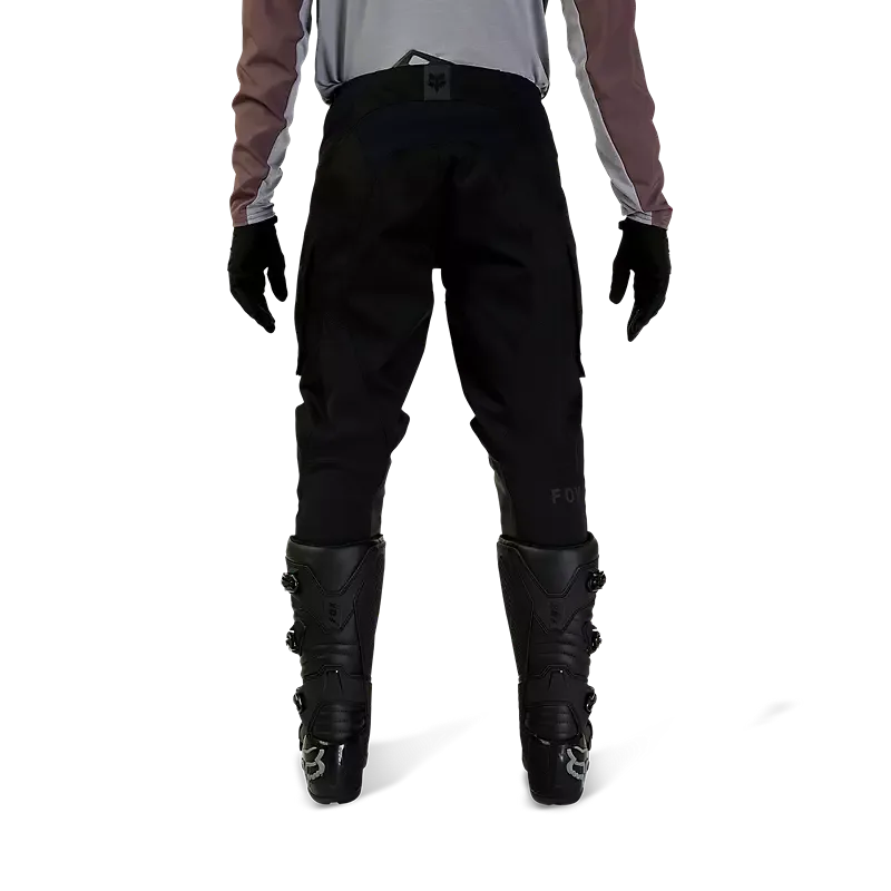 Ranger Off‑Road Motocross-Hose in schwarzer Farbe von hinten getragen, passend für Enduro- und Offroad-Fahrten