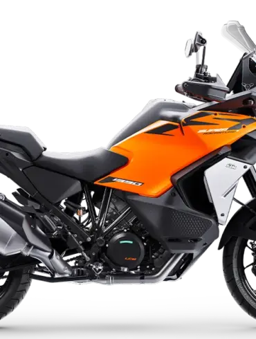 Seitenansicht der KTM 1390 Super Adventure S EVO, Reiseenduro-Modell 2026 mit orange-schwarzem Design.