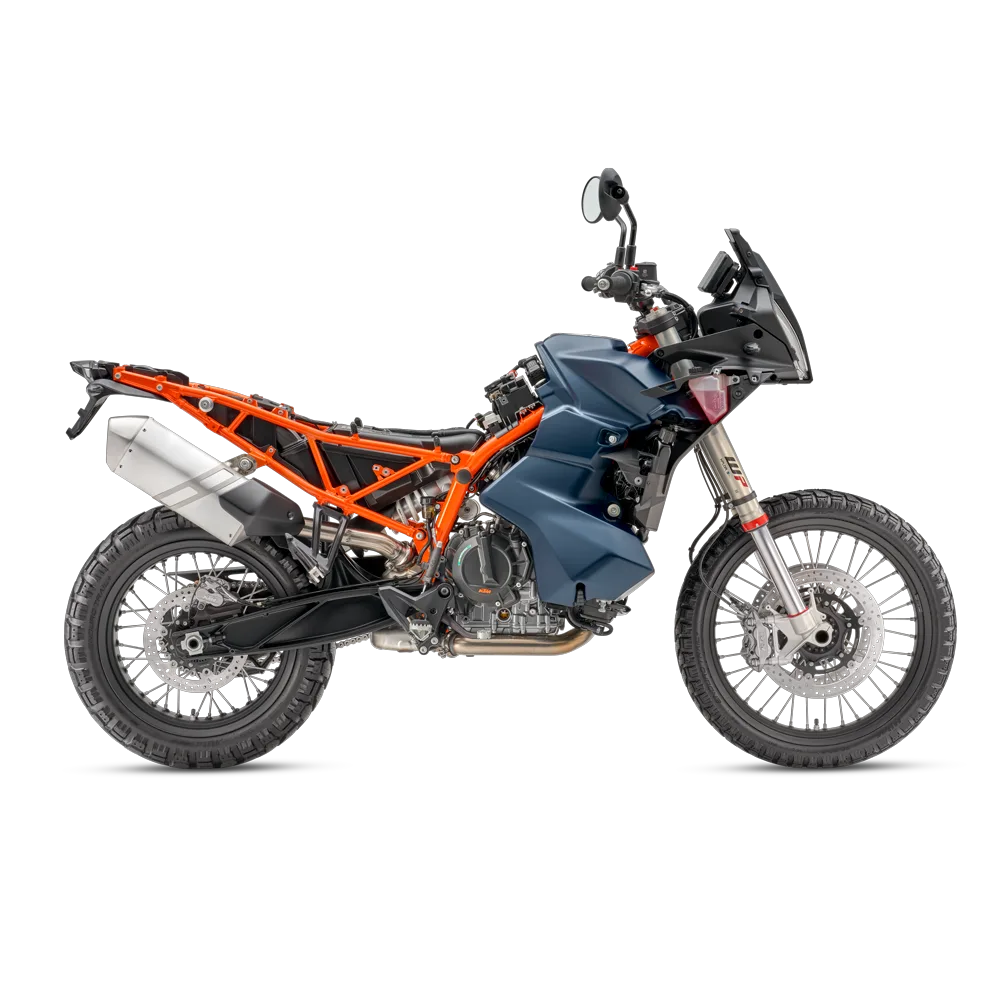 Seitenansicht einer KTM 890 Adventure R 2026 ohne Verkleidung, die den Rahmen, Motor und technische Komponenten sichtbar macht