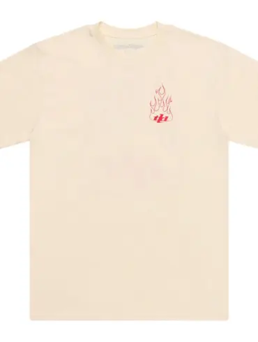 Kurzarm-T-Shirt in Vintage Weiß mit rotem Flammenmotiv auf der Brust