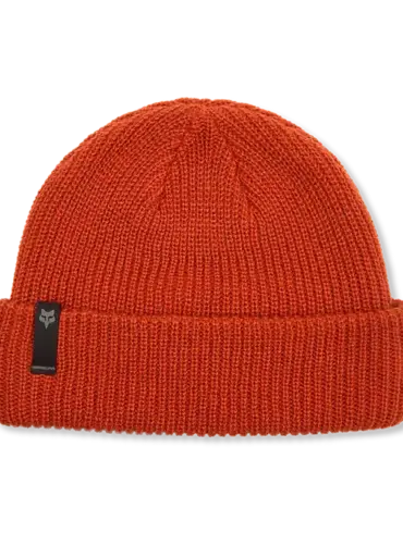 Sattelbraune Mütze Machinist aus gestricktem Material mit dezentem Etikett.