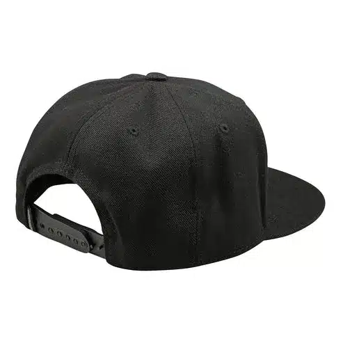 Rückansicht der Flat Bill Snapback Cap in Schwarz mit flachem Schirm und Snapback-Verschluss.