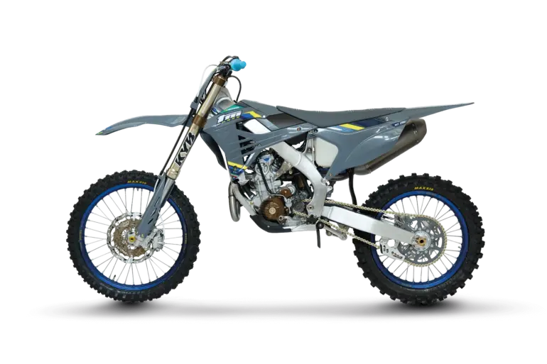 TM MX 250 ES Fi 4T CORSE Seite, Motocross-Motorrad mit KYB-Gabel und Monofederbein