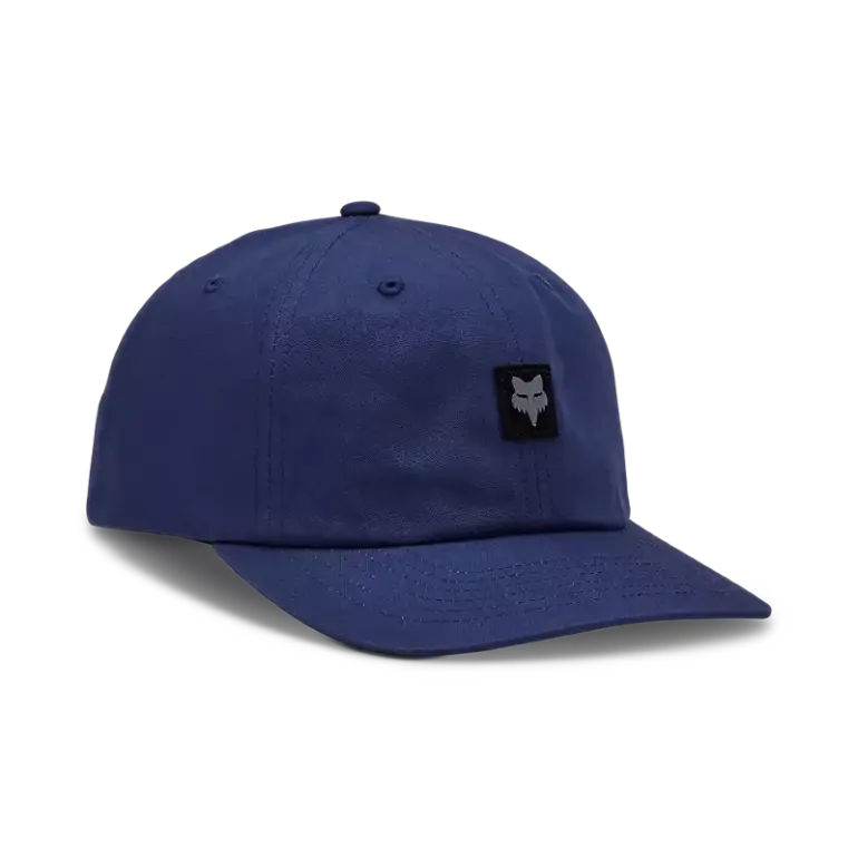 Mitternachtsblaue verstellbare Kappe aus Baumwoll-Twill mit Logo-Patch auf der Vorderseite.