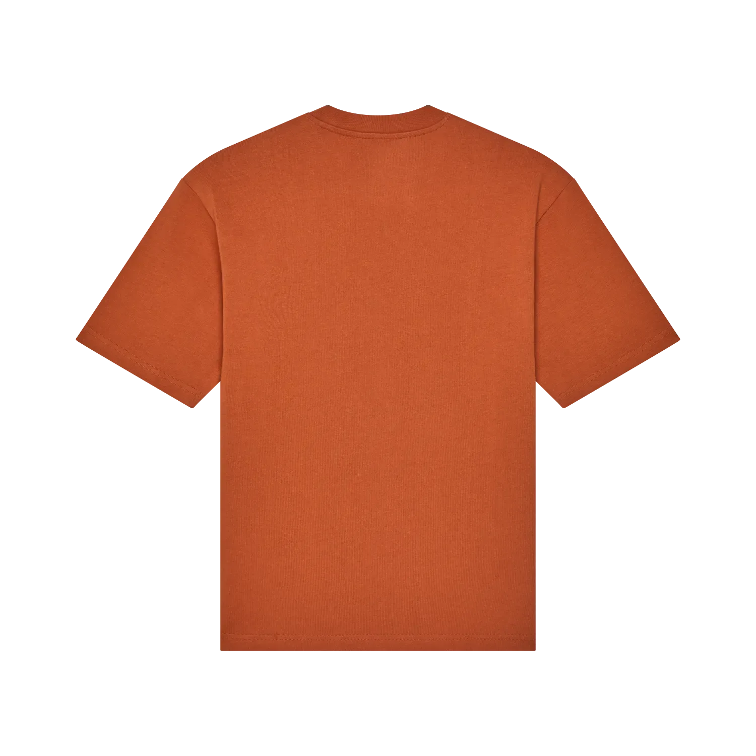 Rückansicht eines orangefarbenen Oversized T-Shirts vor schwarzem Hintergrund