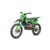 Grüne Tornado BRX V3 250ccm-Motocross-Maschine aufgebockt, Seitenansicht mit Offroad-Bereifung und Upside-Down-Gabel.