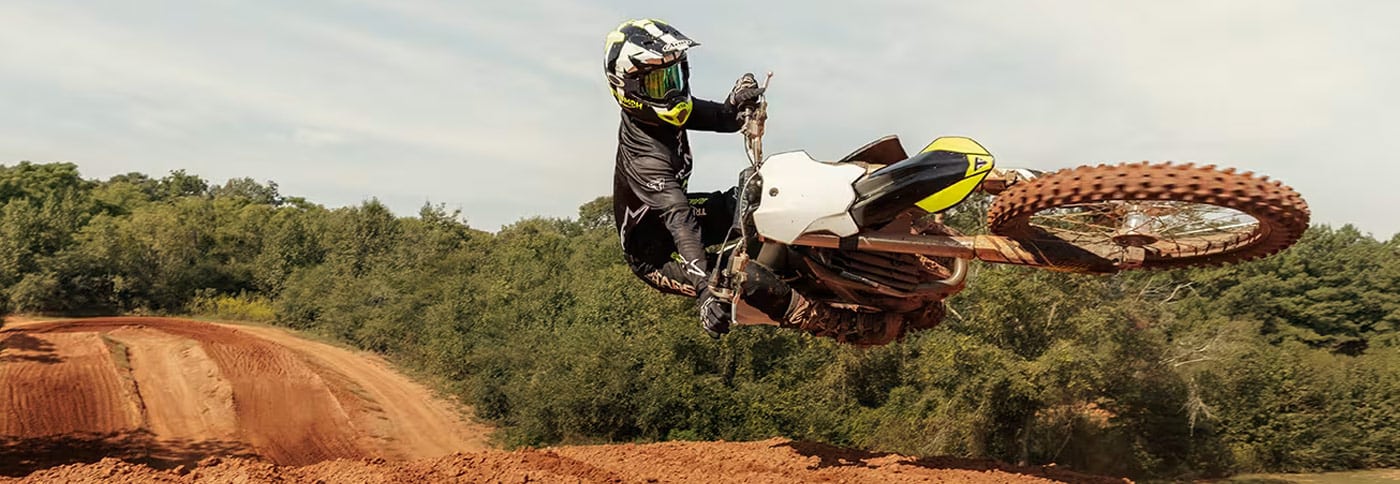 MOTOCROSS-LINEUP-Triumph