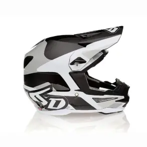 Schwarz-weißer Offroad-Helm 6D ATR-1 Apex von der Seite mit ausgeprägtem Visier und Belüftungselementen.
