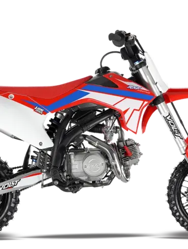 Seitenansicht eines RXF 125 Pitbikes mit rotem, blauem und weißem Dekor auf weißem Hintergrund