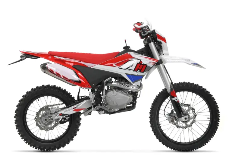Seitenansicht der Apollo AM Thunder 300, ein erwachsenentaugliches Dirtbike mit Cross-Design.
