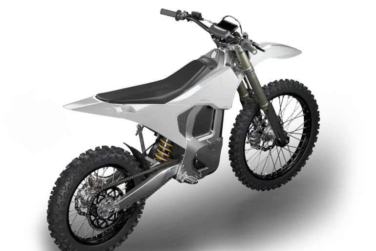 Moderne Bonnell 805 E-Dirtbike in silberner Farbe auf schwarzem Hintergrund, Offroad-Bereifung, Aluminumrahmen und sportliches Design sichtbar