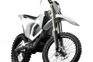 Elektro-Motocross-Motorrad Bonnell 902 in weißer Lackierung vor neutralem Hintergrund