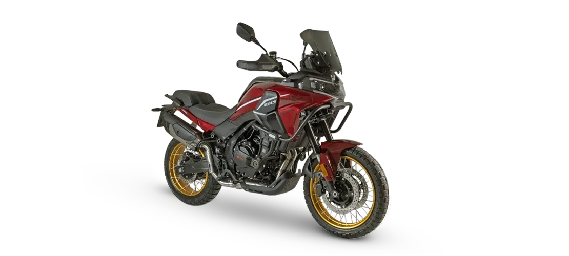 Abgebildet ist die SWM Versante 550 in der Farbe Burgundy Red mit goldenen Felgen, hoher Front und robustem Rahmen.