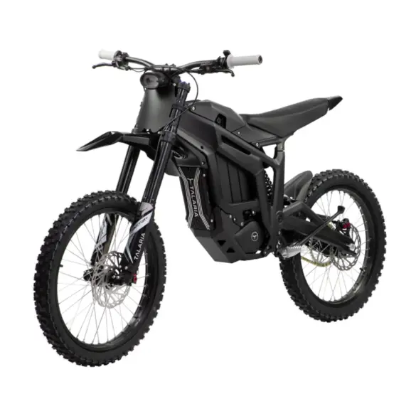 Talaria Sting MX3 Elektromotorrad in Schwarz, seitliche Ansicht, Offroad-Bereifung, Aluminiumrahmen, kompakte Bauweise.
