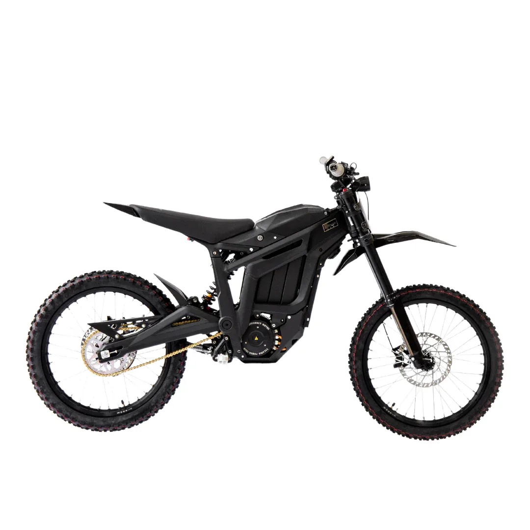 Seitliche Ansicht der Talaria Sting R MX4, einem Elektro-Crosser für anspruchsvolles Gelände.