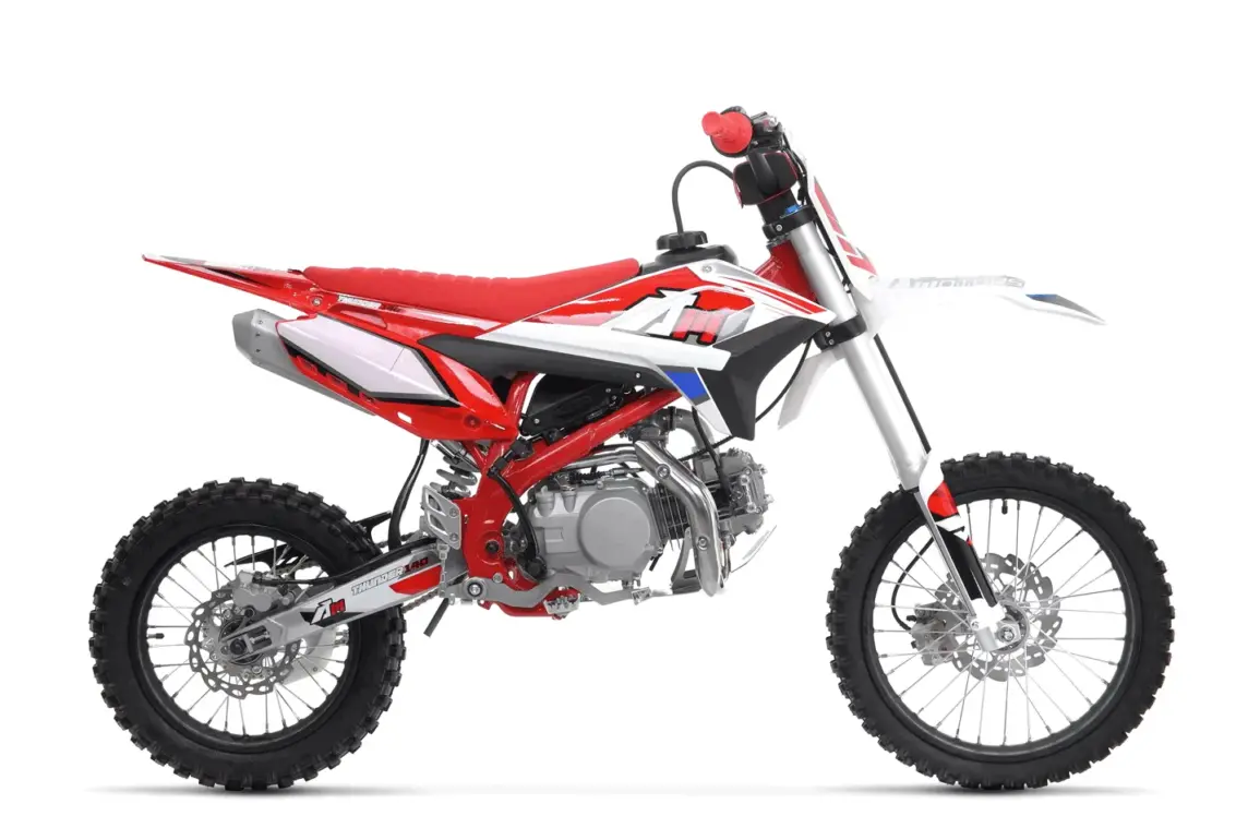 Apollo AM Thunder 140 Offroad-Motorrad Seitenansicht, 140 ccm, rote Verkleidung, MX Räder