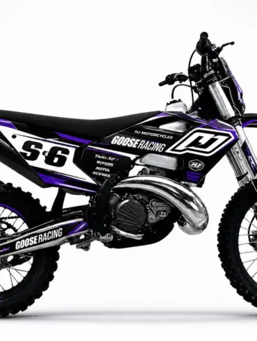 Hengjian S6-Z300 Enduro Motorrad in Schwarz-Lila-Design, Seitenansicht auf weißem Hintergrund.