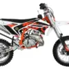 Seitenansicht der Kayo Dirtbike KT50 Racing, ein Kinder-Motocross-Motorrad mit sportlichem Design.