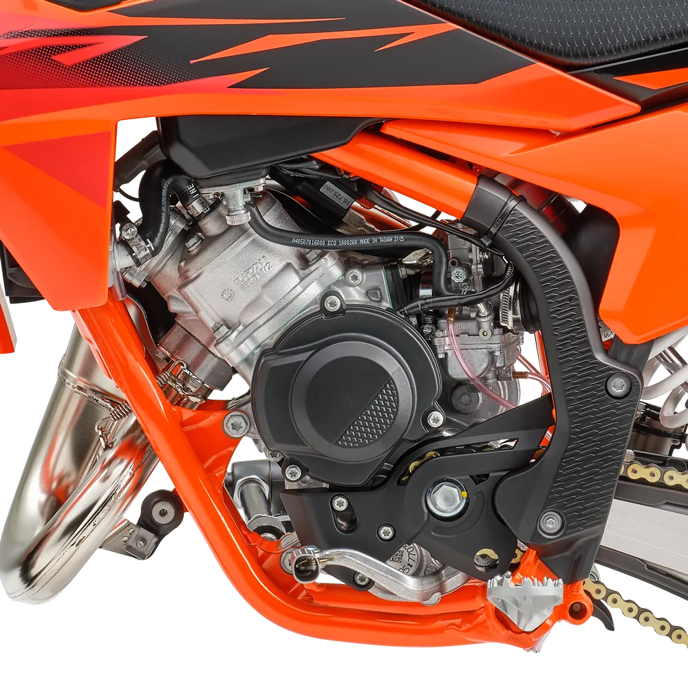 Motor, Rahmen und Fußraste der KTM 65 SX 2027 im Detail
