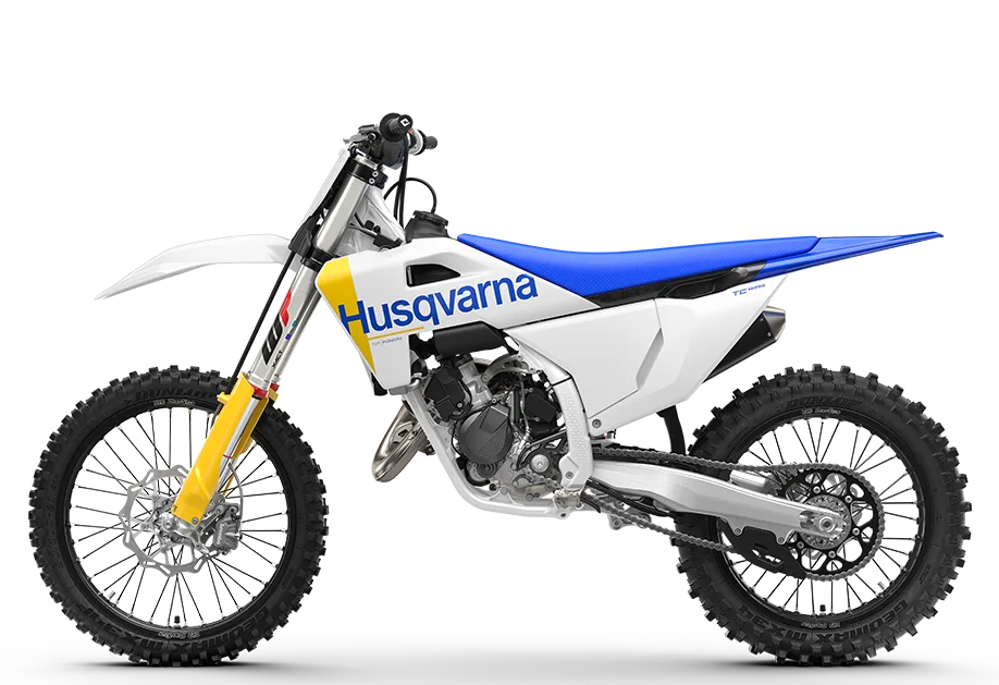 Husqvarna TC 125 Modell 2027 in Seitenansicht, Motocross-Motorrad auf weißem Hintergrund