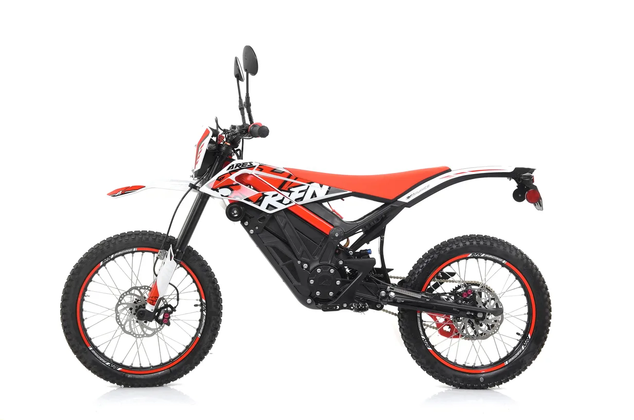 Elektrisches Enduro-Motorrad RFN ARES ENDURANCE in Seitenansicht, Offroad-Bereifung und sportliches Design