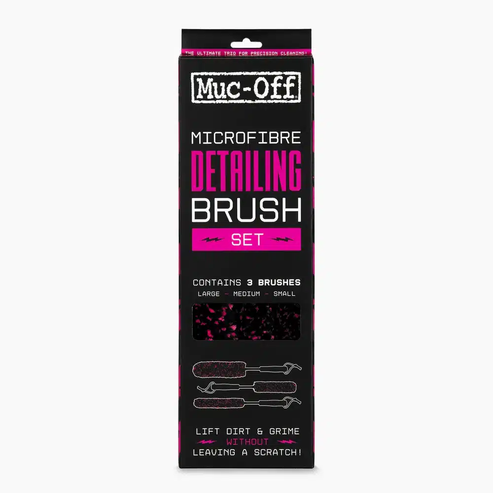 Muc-Off Microfibre Detailing Brush Set mit drei unterschiedlich großen Bürsten in der Verpackung
