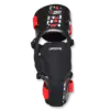 X-PERT Knee Brace Adventure Knieorthese mit schwarzem Design, roten Akzentriemen und integriertem Knieschutz von Ortema